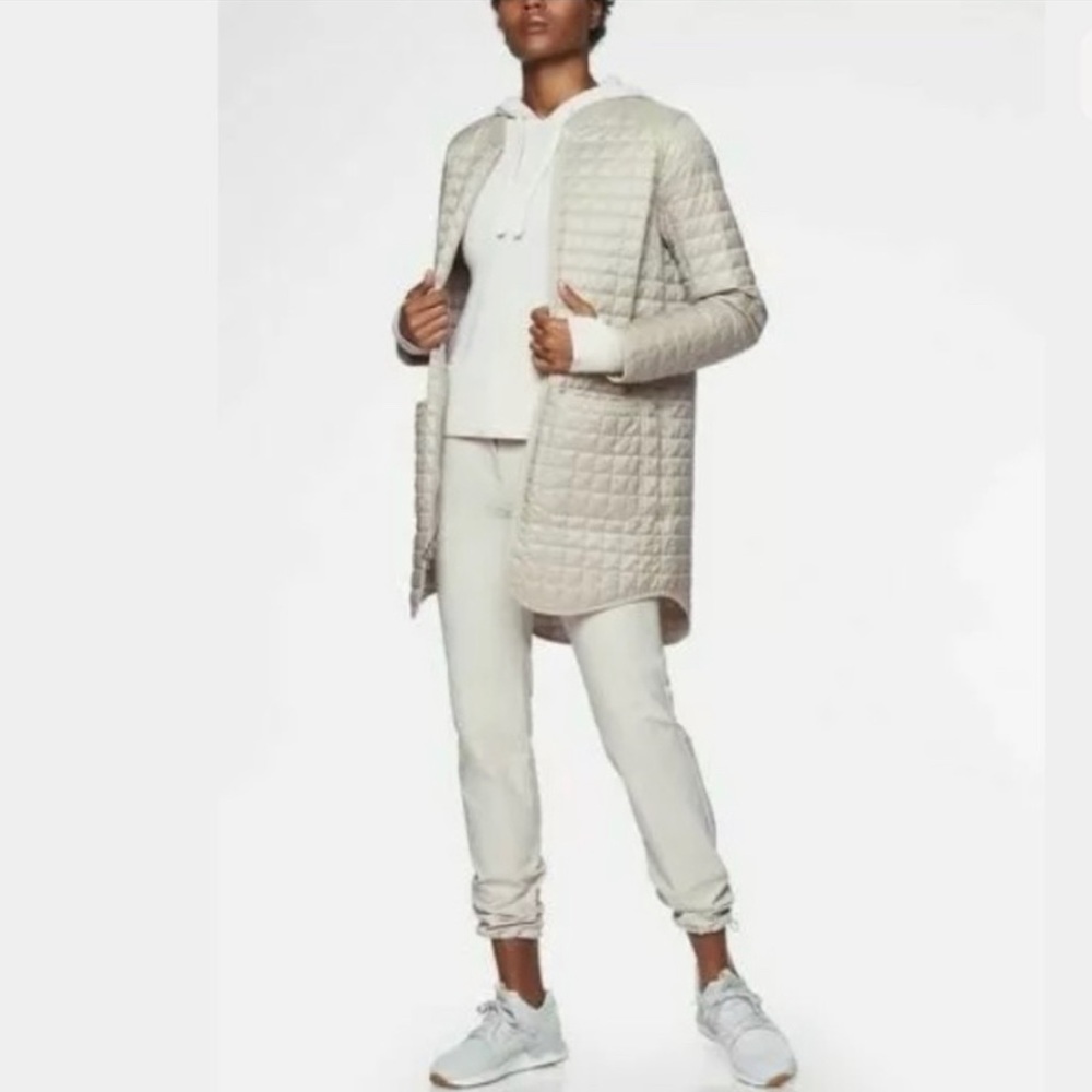 Athleta Grandview Primaloft Shell Jacket